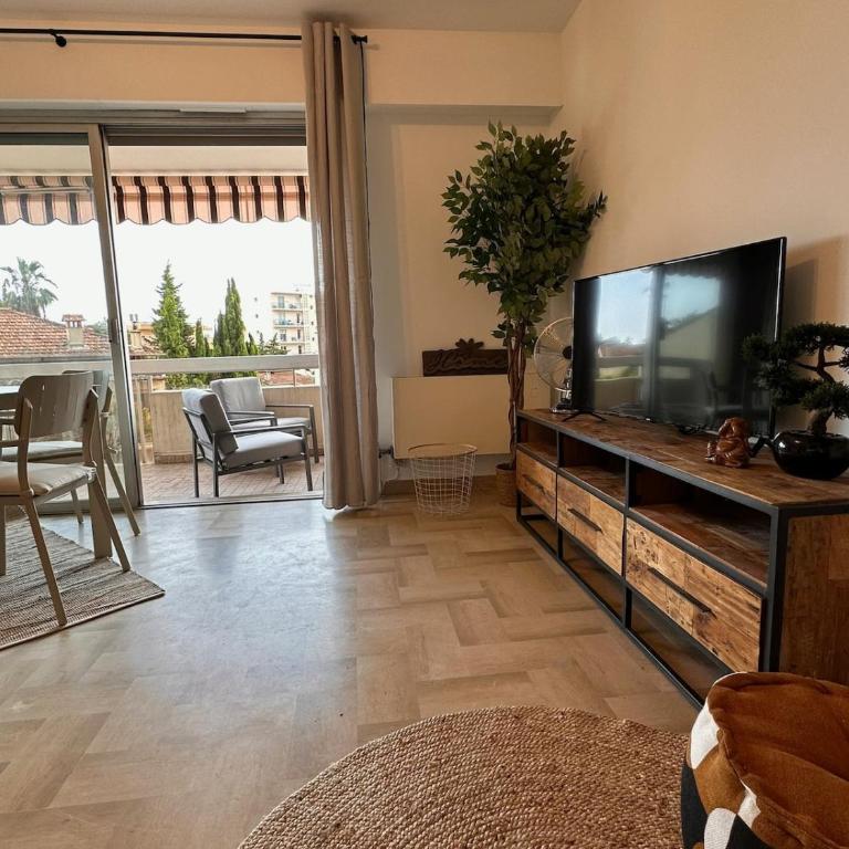 Nouveau ! à 200m des plages grand studio baigné de lumière, très grande terrasse tout confort - Monolocale - 4