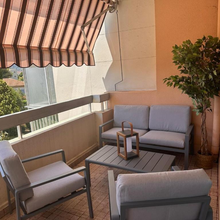 Nouveau ! à 200m des plages grand studio baigné de lumière, très grande terrasse tout confort - Monolocale - 8