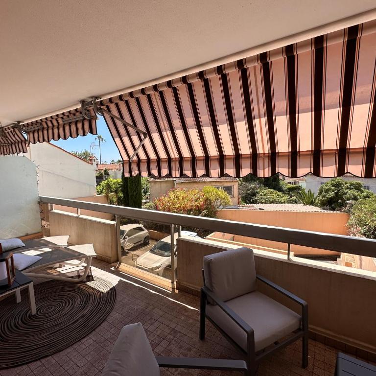 Nouveau ! à 200m des plages grand studio baigné de lumière, très grande terrasse tout confort - Monolocale - 6