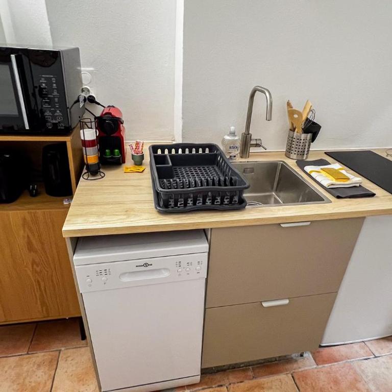 Hypercenter - Wifi - Near Place des Corps Saints - One-Bedroom Apartment - 8