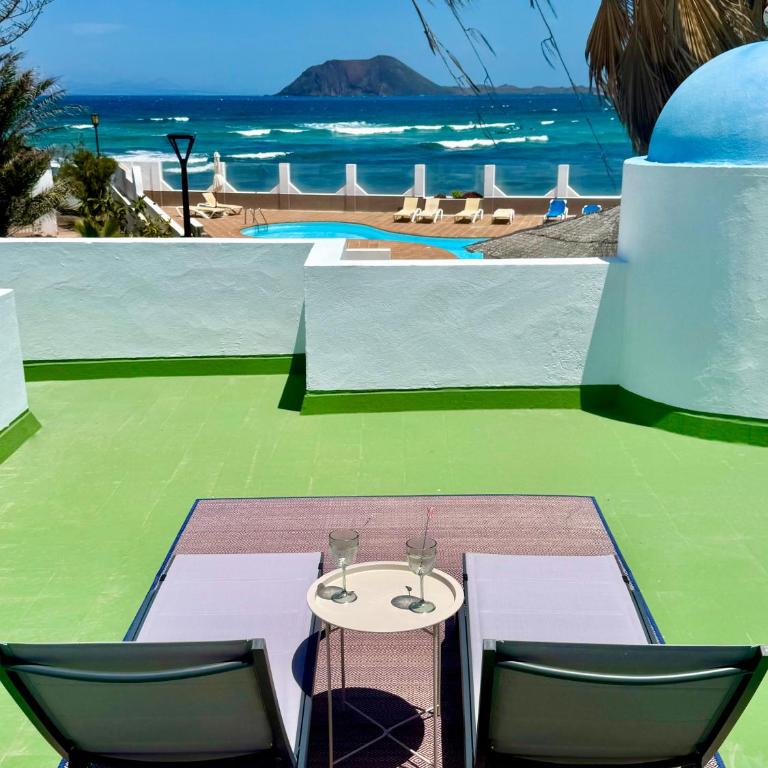 Geranio house, beachfront, pool, Corralejo - Casa de 2 dormitorios - 1