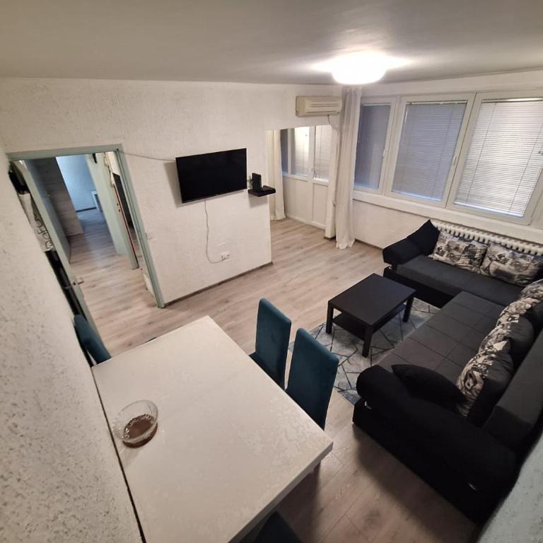 Stan na dan Banovo brdo - One-Bedroom Apartment - 1