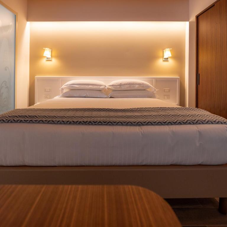 Hotel Villa Leopardi 4S - Adults only - Double Room with Terrace e Partial Lake View - 4