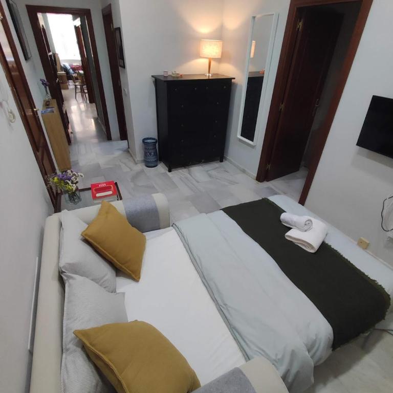 Elegancia y confort en el corazón de Málaga - Apartamento de 2 dormitorios con balcón - 29