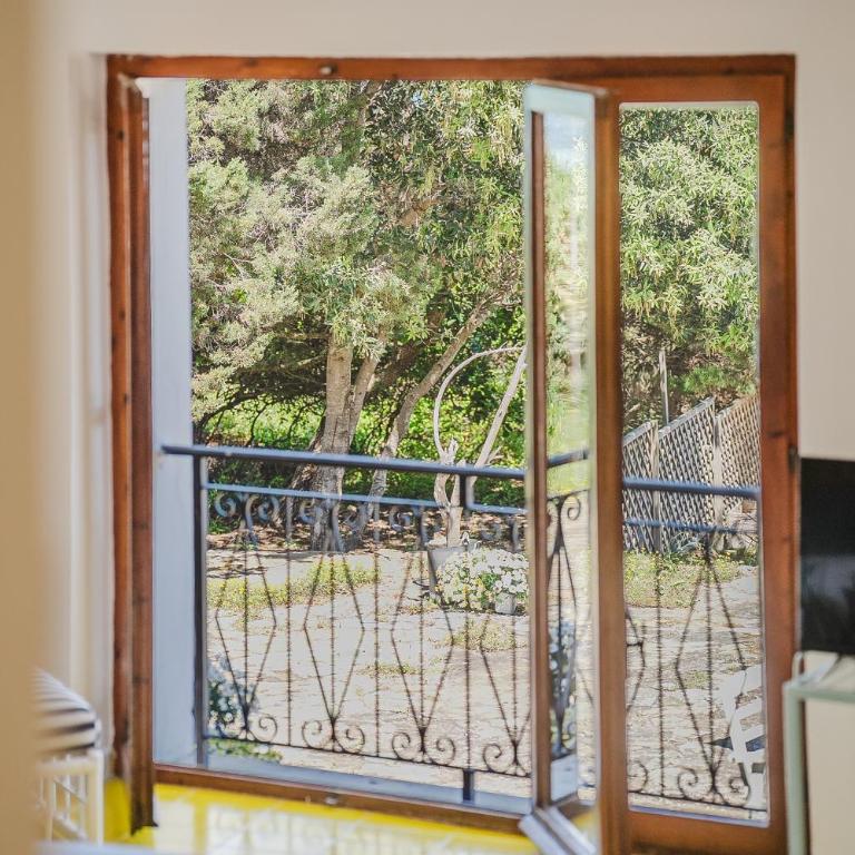 Villa Iole, con accesso alla spiaggia - Hosty Sardegna - Villa - 43
