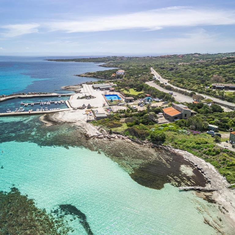 Villa Iole, con accesso alla spiaggia - Hosty Sardegna - Villa - 52