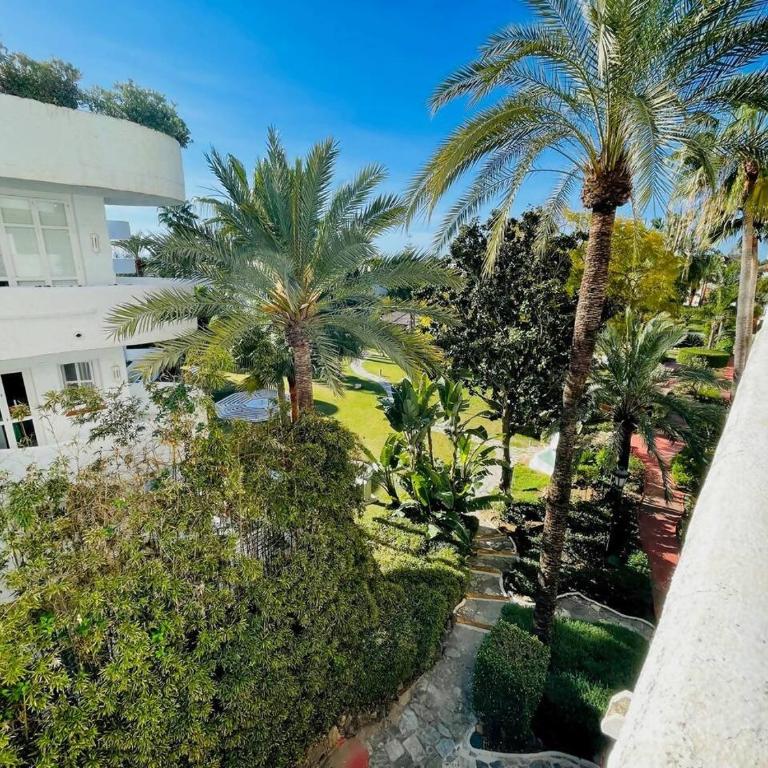 Apart Milla de Oro Marbella - Three-Bedroom Apartment - 17