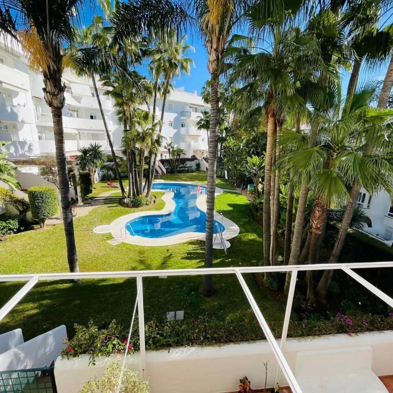 Apart Milla de Oro Marbella - Three-Bedroom Apartment - 25