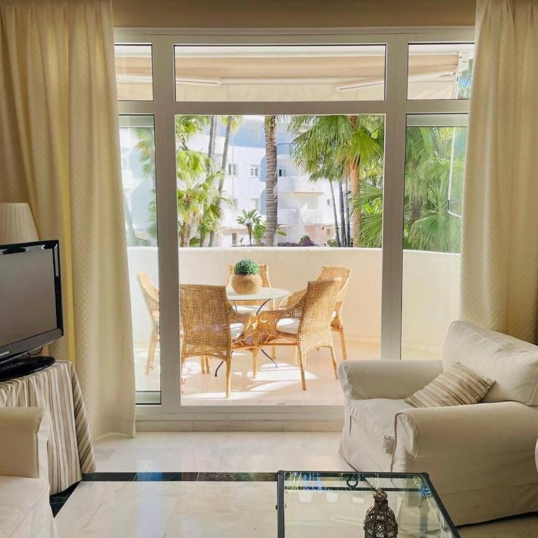 Apart Milla de Oro Marbella - Three-Bedroom Apartment - 29