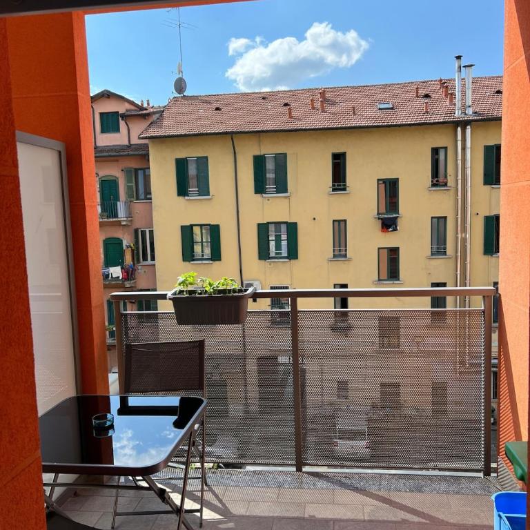 Giohouse-New loft a pochi passi da metro 3 e santa Giulia - Appartamento con 1 Camera da Letto - 6