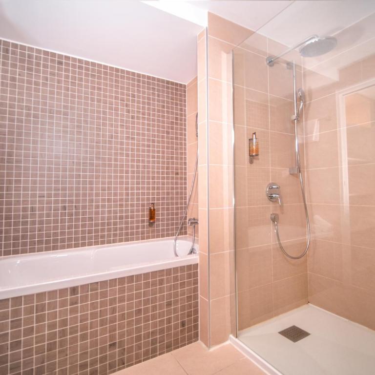 Hôtel & Spa Vitalparc, The Originals Collection - Junior Suite con Accesso Spa - 3