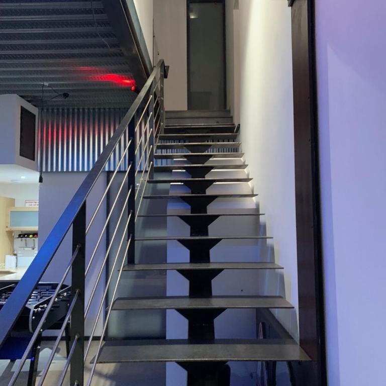 Loft sur 2 Étages dans maison individuelle - Appartement - 4