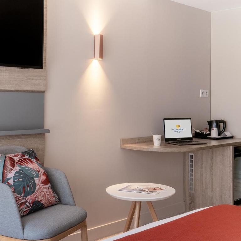 Hôtel & Spa Vitalparc, The Originals Collection - Double Room with Pool View with Spa Access - 4