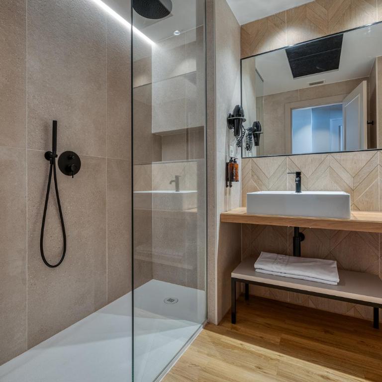 Senator Cádiz - Habitación Triple Confort - 2