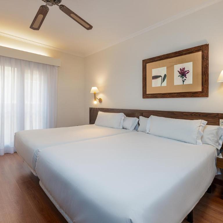 Senator Cádiz - 2 Habitaciones Dobles Comunicadas (3 adultos + 1 niño) - 2