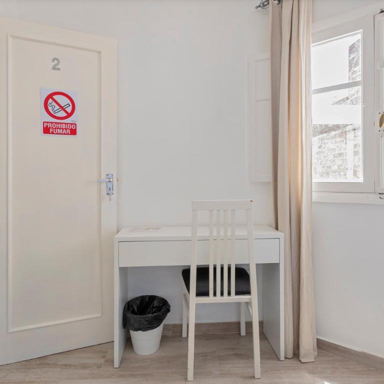 TENERIFE URBAN ROOMS - Habitación Individual Estándar con baño compartido - 9
