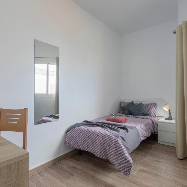 TENERIFE URBAN ROOMS - Habitación Individual Estándar con baño compartido - 13