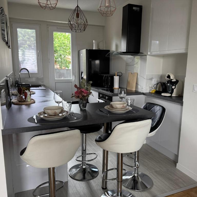 Appartement chaleureux et spacieux T3 - Apartamento de 2 dormitorios - 8