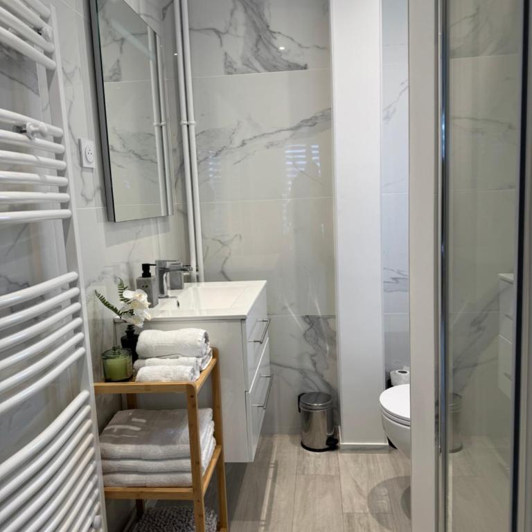 Appartement chaleureux et spacieux T3 - Apartamento de 2 dormitorios - 6
