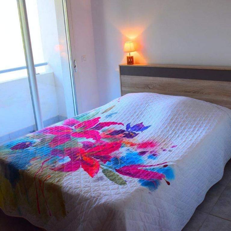 Orangeraie - Appartement avec parking privé et terrasse à deux pas du centre, du port et de la plage de Calvi - One-Bedroom Apartment - 3