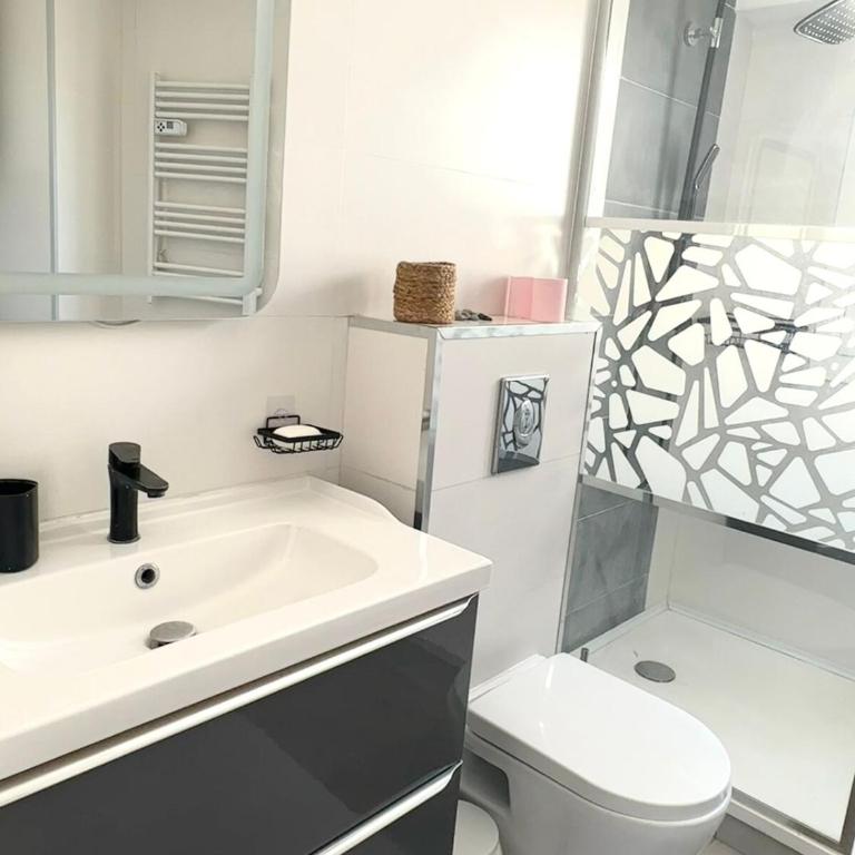 Appartement Lumineux au Calme - Appartamento con 1 Camera da Letto - 11
