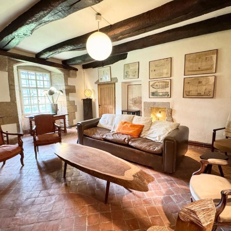 Longère d’époque au coeur d’un domaine - Maison 5 Chambres - 3