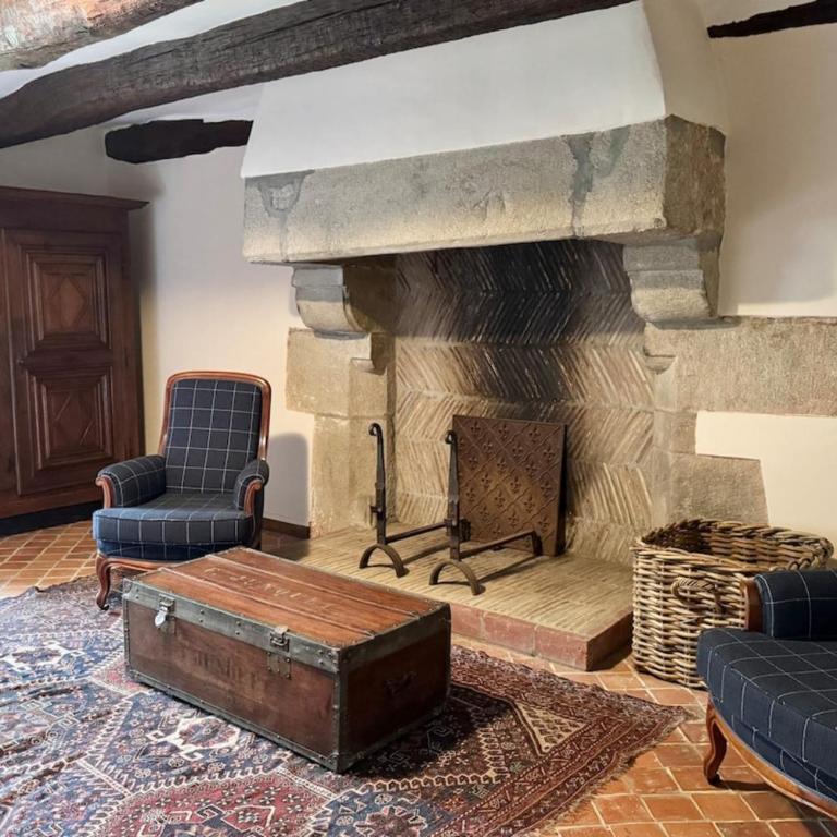 Longère d’époque au coeur d’un domaine - Maison 5 Chambres - 39