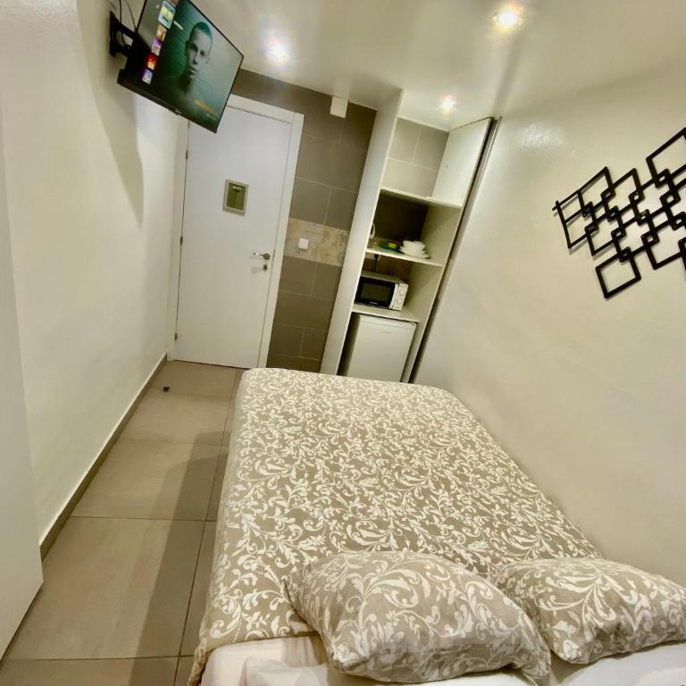 Suites nuevas con baño privado frente al metro st MWC Barcelona-FIRA - Habitación Doble con baño privado - 13