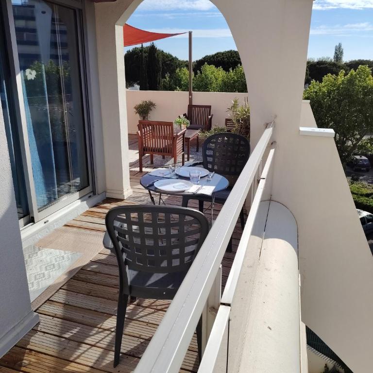Appartement avec garage et grande terrasse , proximité des plages - Studio with Terrace - 3