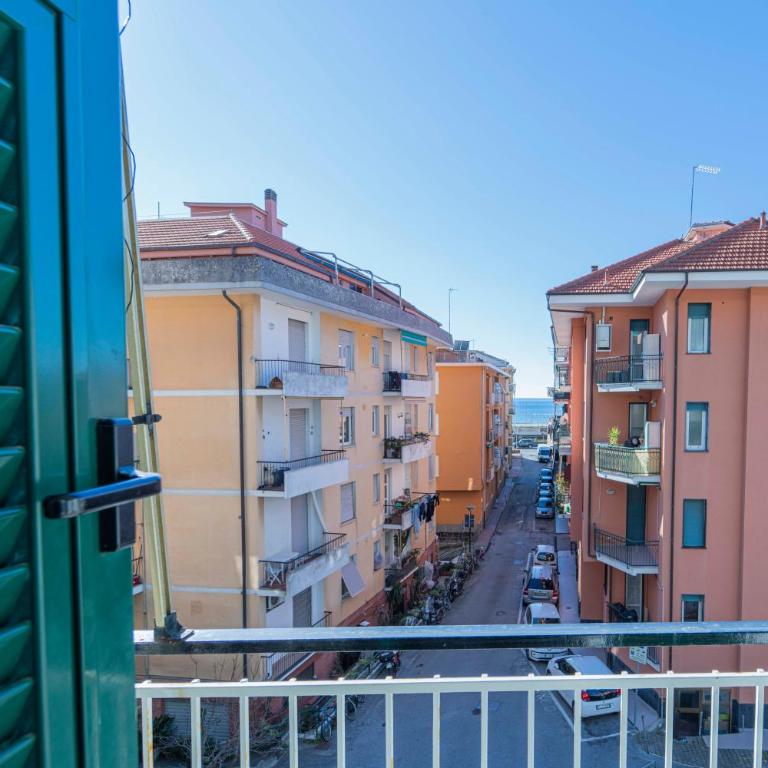 112- Casa Cavi di Lavagna, a soli 150metri dal Mare - Appartamento con 2 Camere da Letto - 1