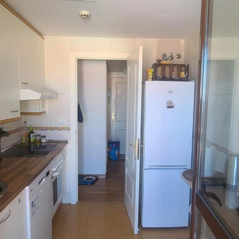 Piso con piscina cerca del aeropuerto by beBalmy - Apartamento de 2 dormitorios - 9