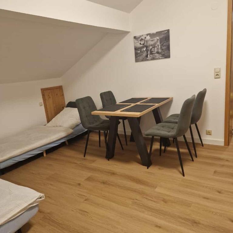 Gästehaus Kling - Familien-Apartment mit 1 Schlafzimmer - 22