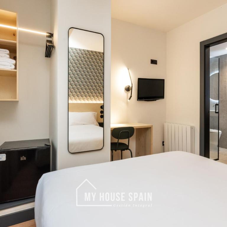 Novarooms by MyHouseSpain - Habitación Doble con baño privado - 3