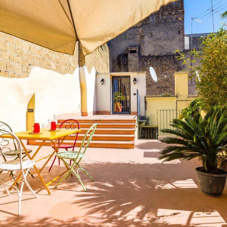 DUOMO TERRACE - Luxury Apartment with Private Parking in Naples Historic Center - Two-Bedroom Apartment - 47