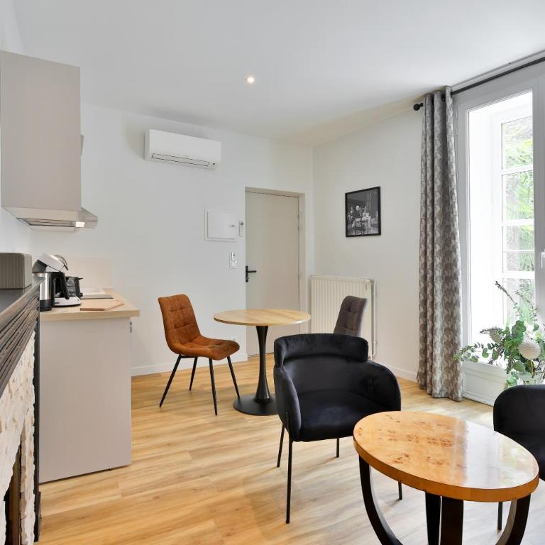 La Villa des Consuls - Gîte de tourisme de charme - One-Bedroom Premium Apartment - Cinema theme - 3