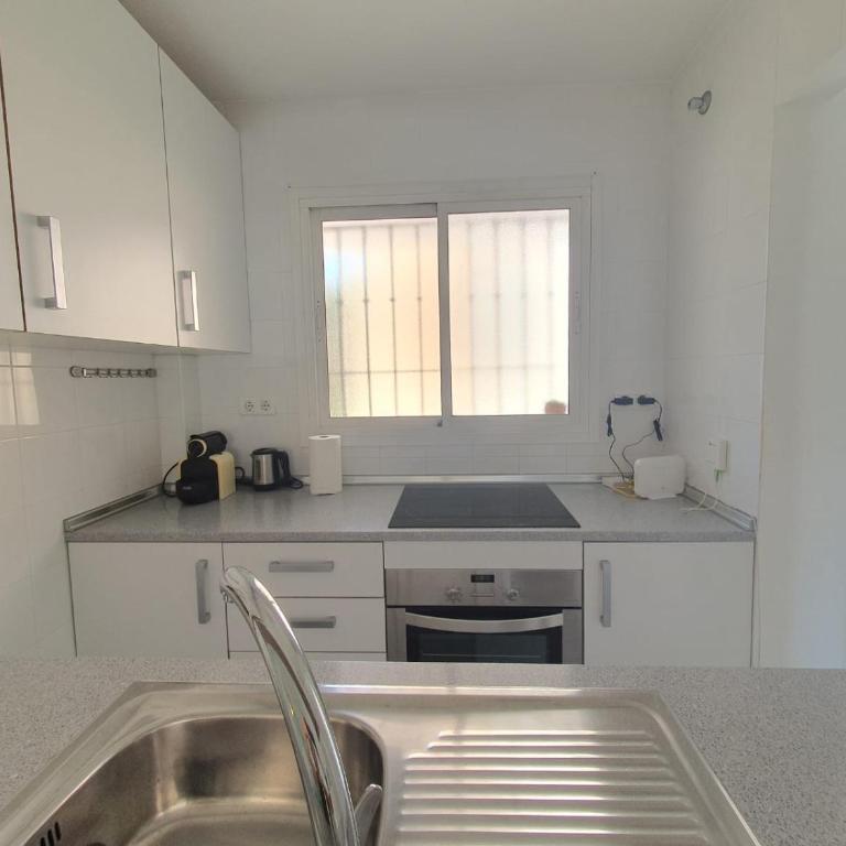 Erisa 1 a dos calles de la playa! - Apartamento de 1 dormitorio - 13