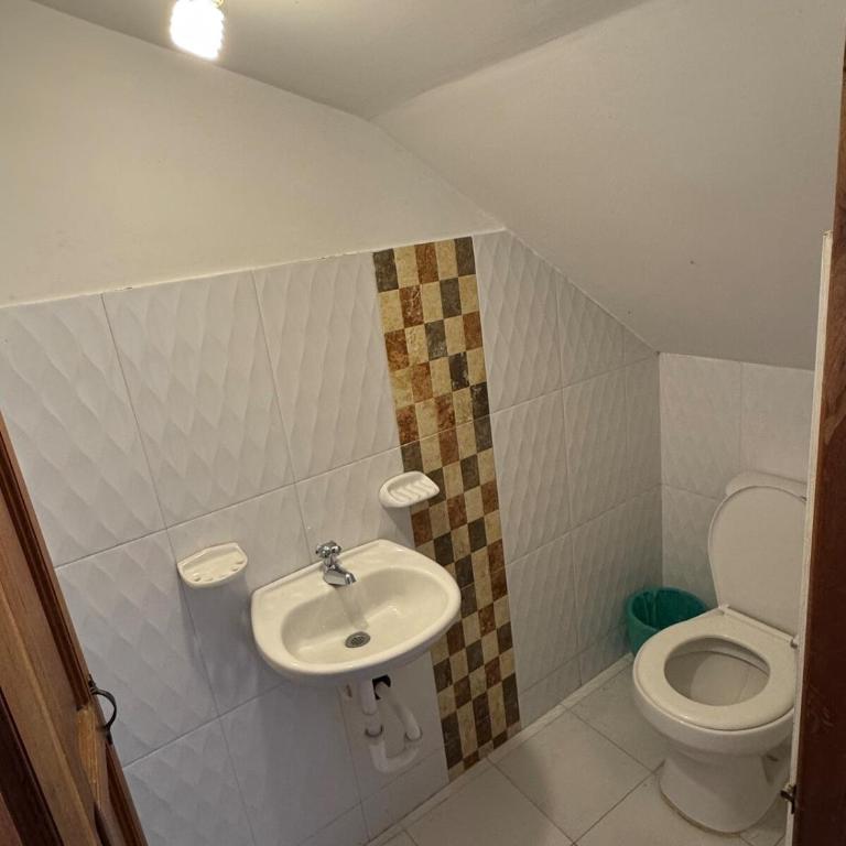 Omar J House - Two-Bedroom Apartment - 15