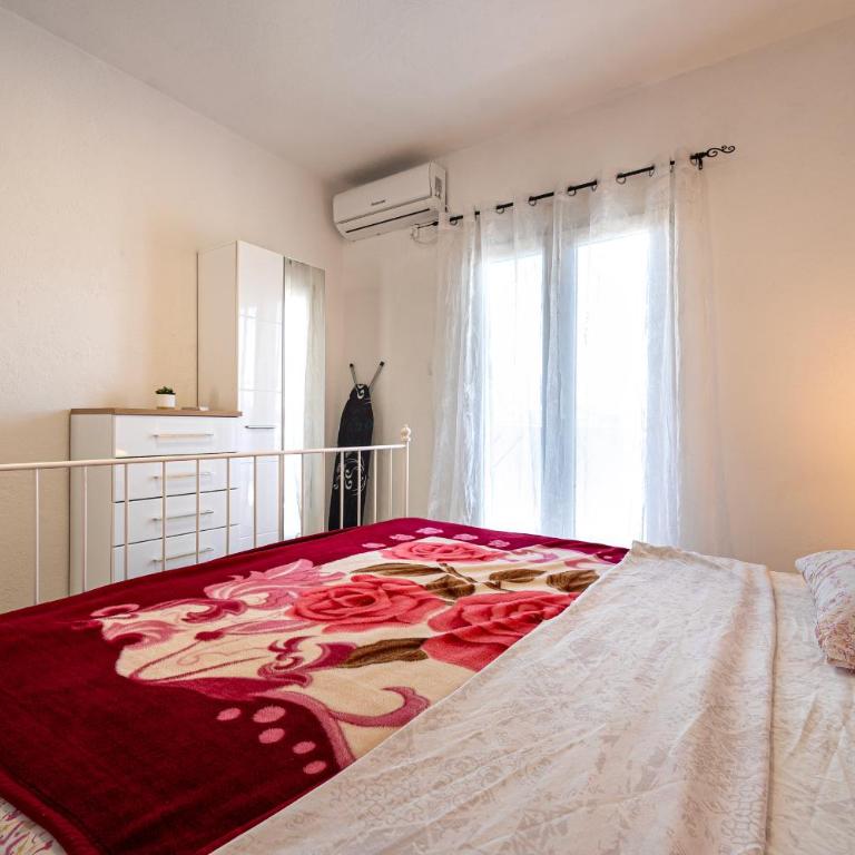 Avdic Apartments - Apartment with Balcony - 4