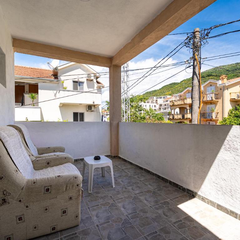 Avdic Apartments - Apartment with Balcony - 10