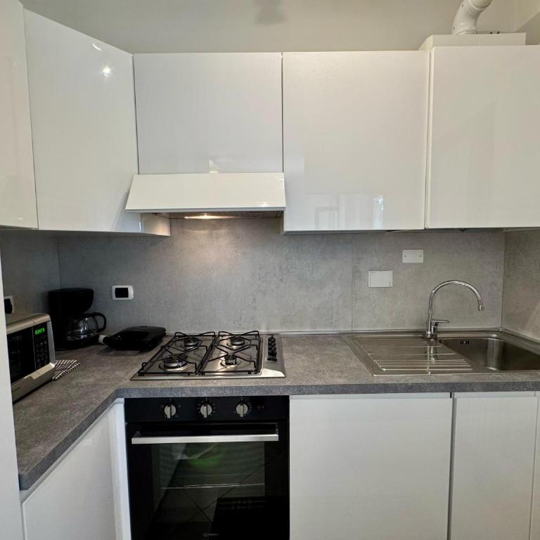 Premium Apartments Peschiera - Appartamento con Vista Giardino - 2