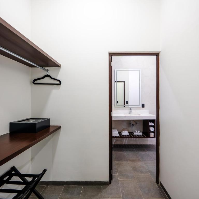 Hotel Miranda Querétaro - Superior Suite - 2