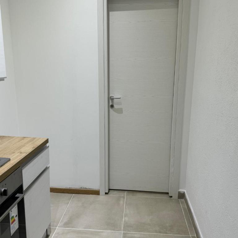 ApartHotel Verona Centro - Appartamento con 2 Camere da Letto - 12