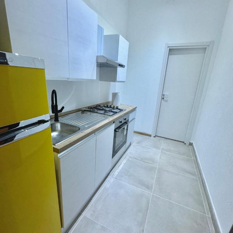 ApartHotel Verona Centro - Appartamento con 2 Camere da Letto - 10