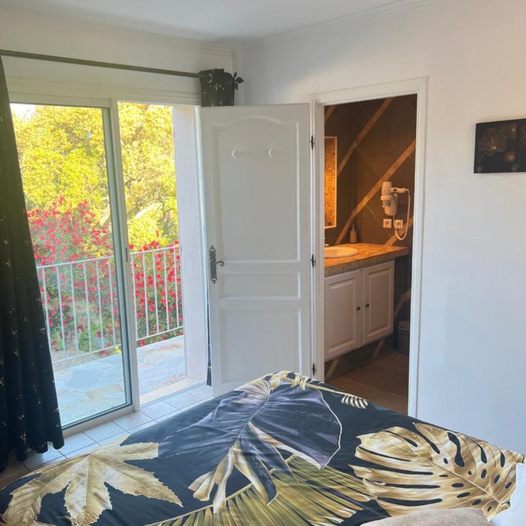 La Villa Nais PADEL&PISCINE -Suites & Appartements - Chambre Double Supérieure avec Balcon - 3
