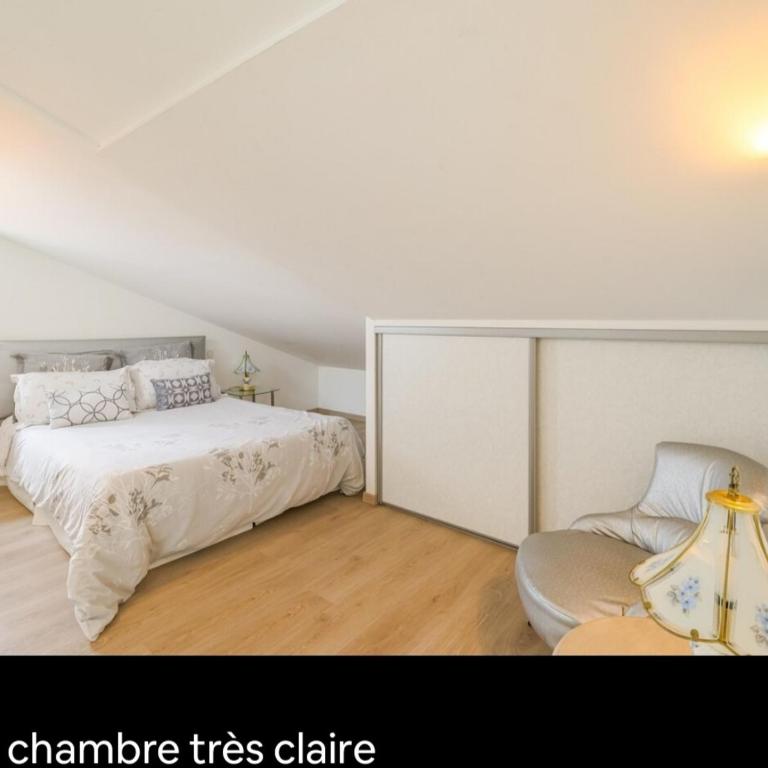 Appartements Au Cros De Cagnes - Appartement Mansardé sans Balcon - 8