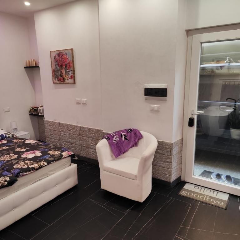 Galleria della Felicità - One-Bedroom Apartment - 8