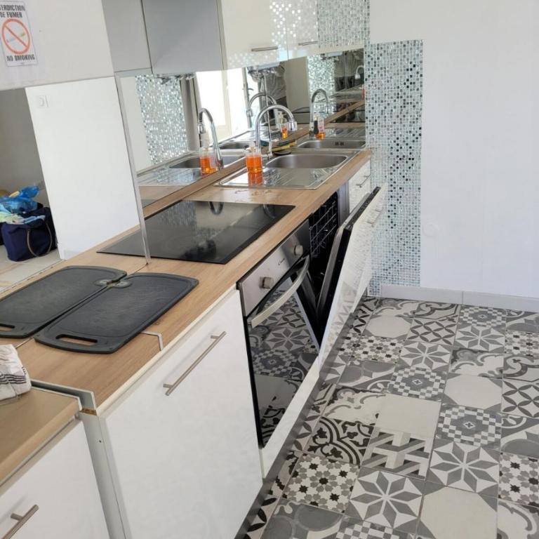 Appartements Au Cros De Cagnes - Appartement avec Balcon et Vue sur la Mer - 41