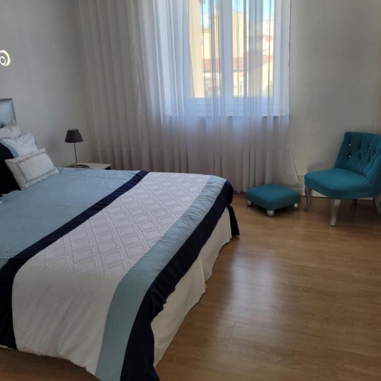 Appartements Au Cros De Cagnes - Appartement avec Balcon et Vue sur la Mer - 3