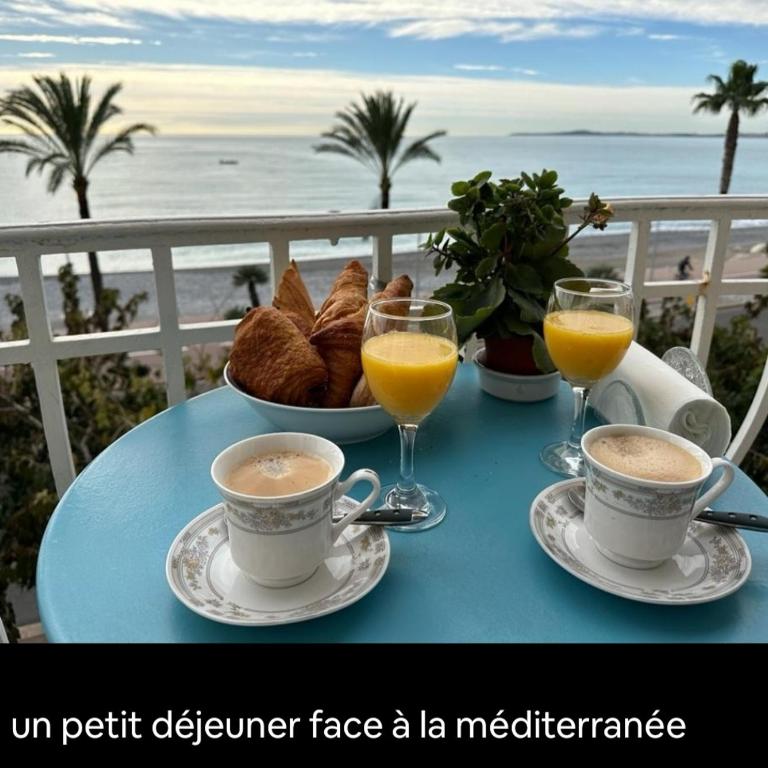 Appartements Au Cros De Cagnes - Appartement avec Balcon et Vue sur la Mer - 37
