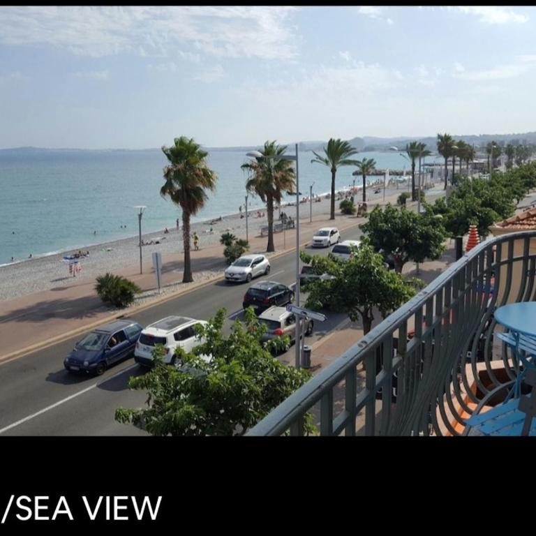 Appartements Au Cros De Cagnes - Appartement avec Balcon et Vue sur la Mer - 8